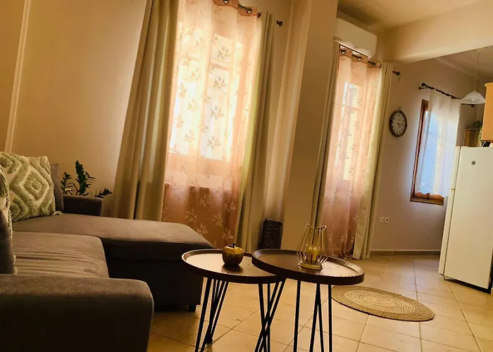 Caesar Classic Apartment In Ermoupoli