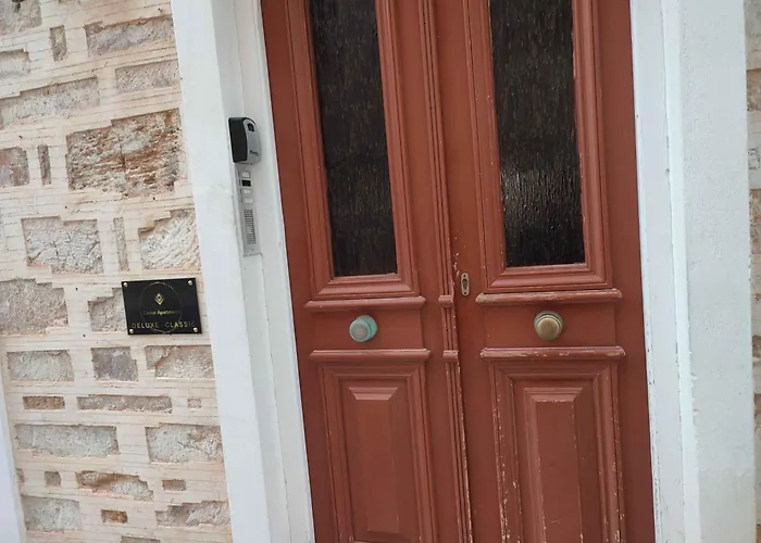 Caesar Classic Apartment In Ermoupoli